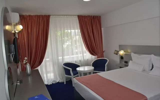 Hotel Europolis