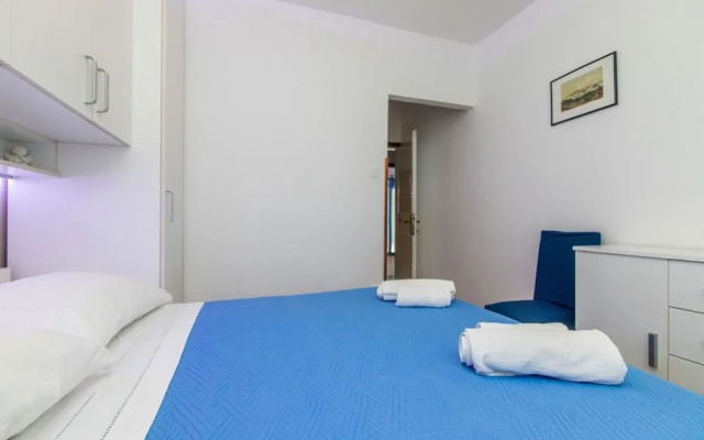 Apartments Jakov