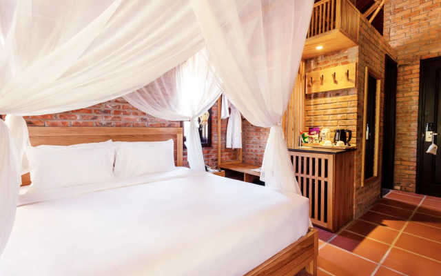 Boutique Cam Thanh Resort