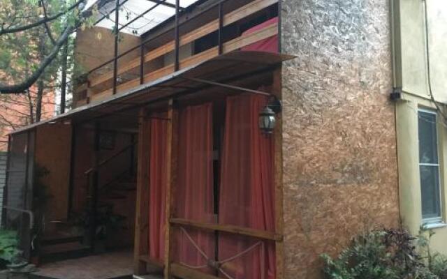 Гостиница On Samburova 242 Guest House в Анапе отзывы, цены и фото номеров - забронировать гостиницу On Samburova 242 Guest House онлайн Анапа вид на фасад