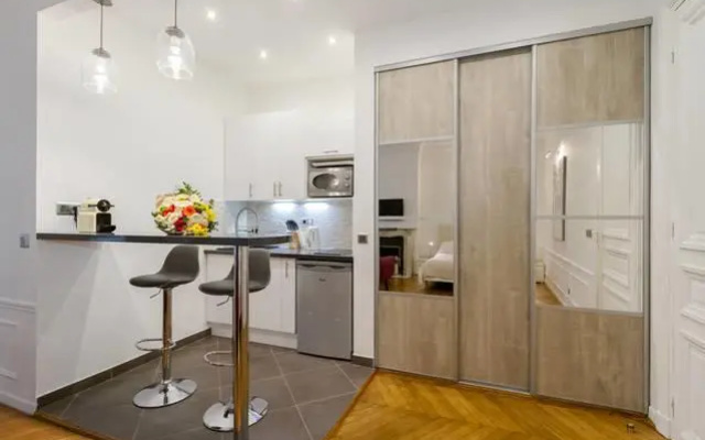Studio Monceau - Arc de Triomphe