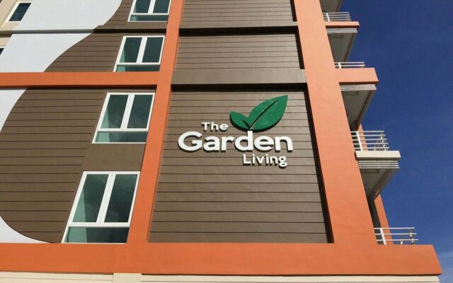 Отель The Garden Living вид на фасад