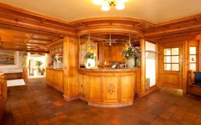 Hotel Adler