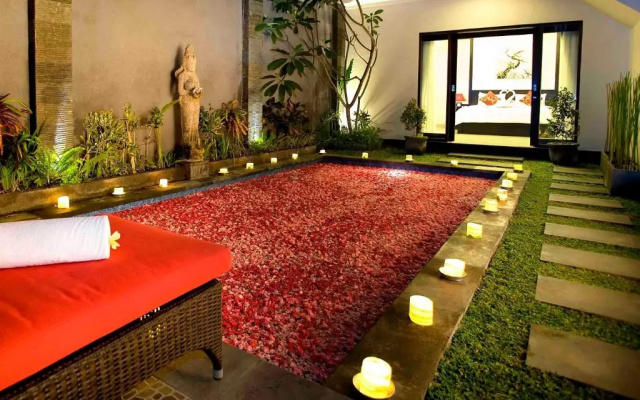 Alamanda Villa