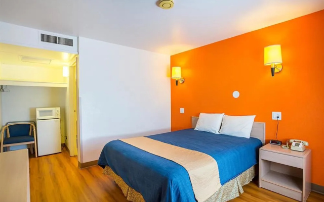 Studio 1 Moscow Hotel & Extended Stay