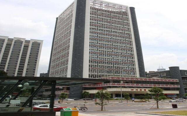 Shenzhen Sichuan Hotel Шэньчжэнь вид на фасад