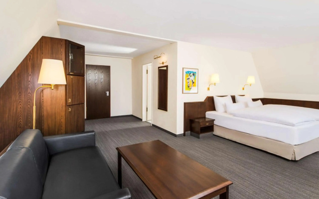 elaya hotel noerdlingen, Trademark by Wyndham