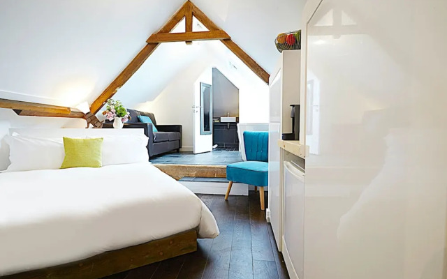 Live and Let Live Inn