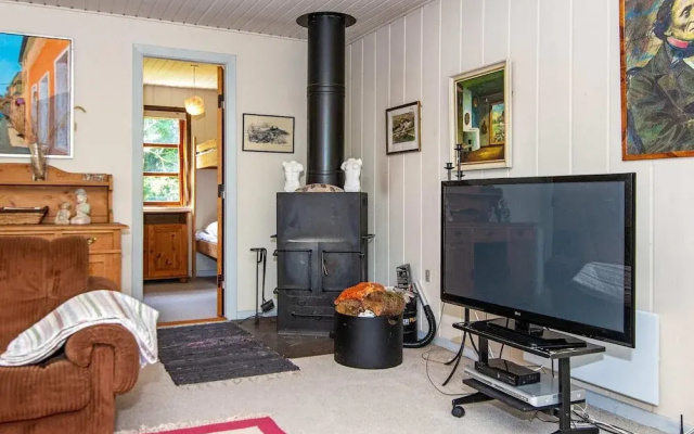 6 Person Holiday Home in Hojslev