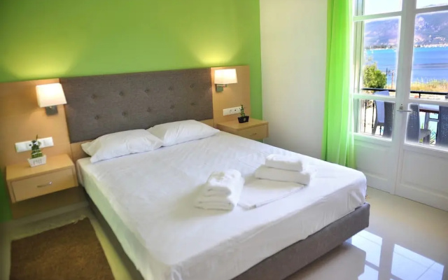 Vliho Bay Suites&Apartments
