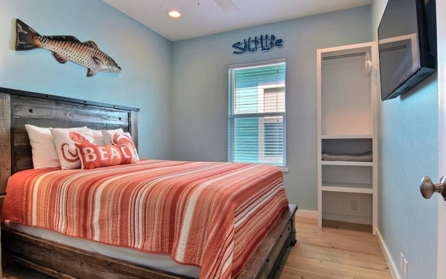 Pelicans Landing - Four Bedroom Home