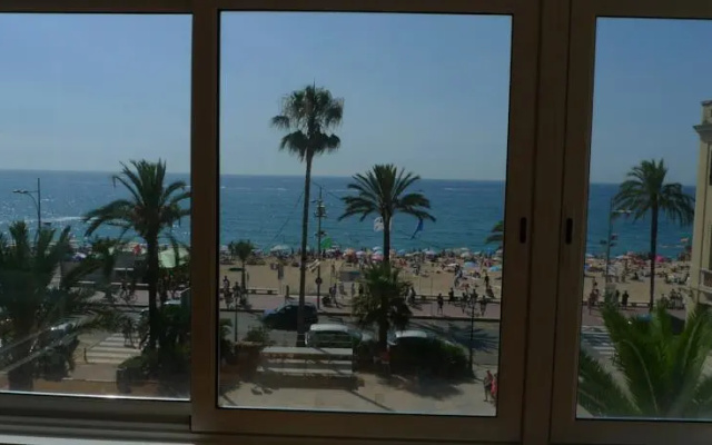 Sunny Lloret Beach