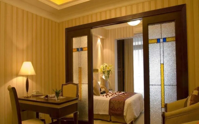 Shanghai Leading Noble Suites & Hotel