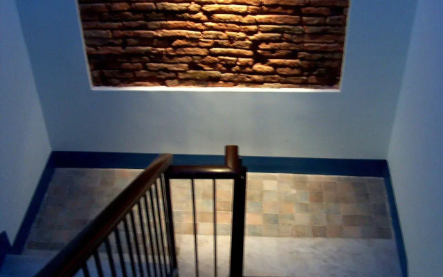 Politi Aparthotel