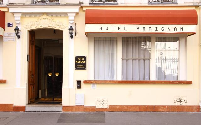 Отель Hôtel Marignan вид на фасад