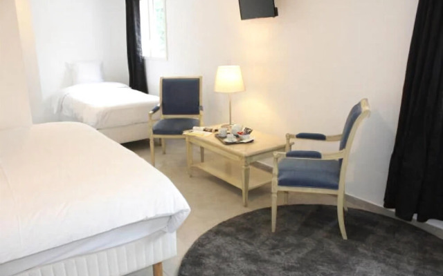 Ulis Hotel