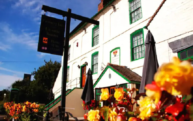 The Crown Country Inn