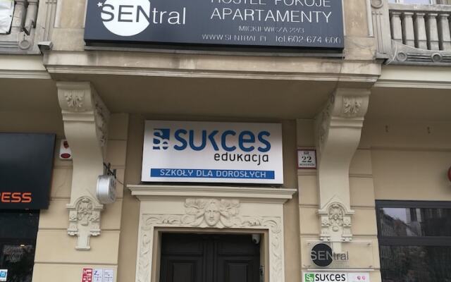 Отель Sentral Apartments Польша, Катовице - отзывы, цены и фото номеров - забронировать отель Sentral Apartments онлайн вид на фасад