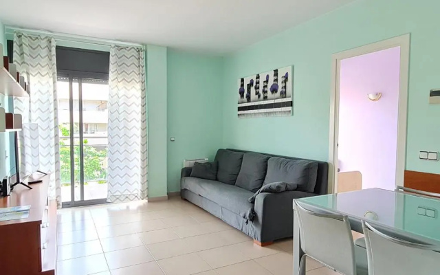 Fantastic 3 bedroom apartment, 300m to the sea