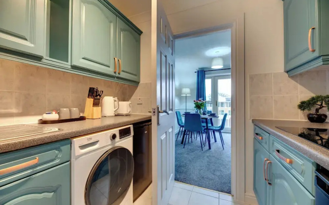 Watch Tower Apartment by Week2Week