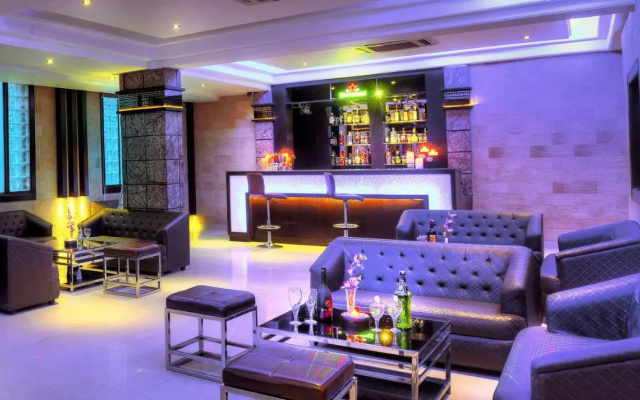 Royale Sarovar Portico Agra