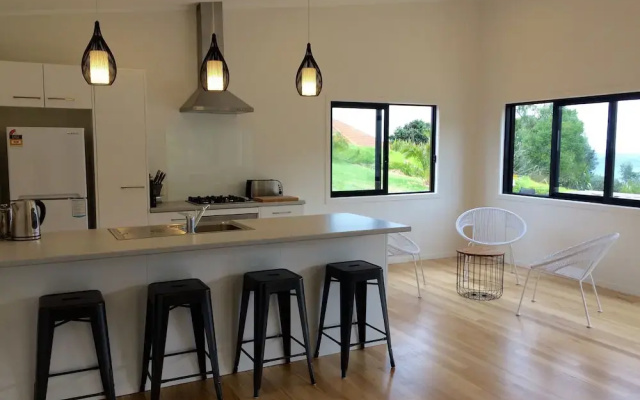 Ocean Cliff Court