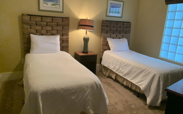 Bella Luna #404 by Southern Vacation Rentals
