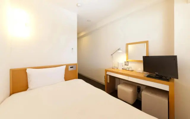 7 Days Hotel