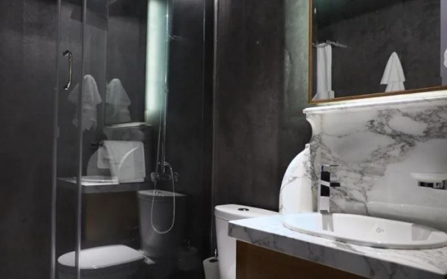 Veritas Boutique Art Hotel