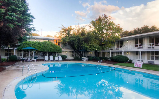Phoenix Inn of Greenville