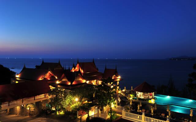 Отель Aquamarine Resort & Villa вид на фасад