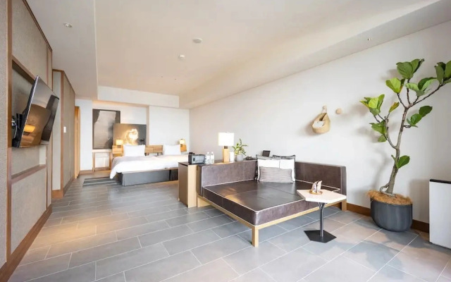 One Suite THE GRAND
