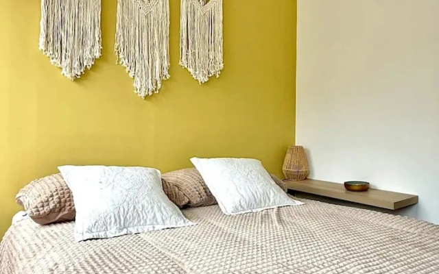 Spacious Duplex in the Center of Bastogne Onikos Rooms