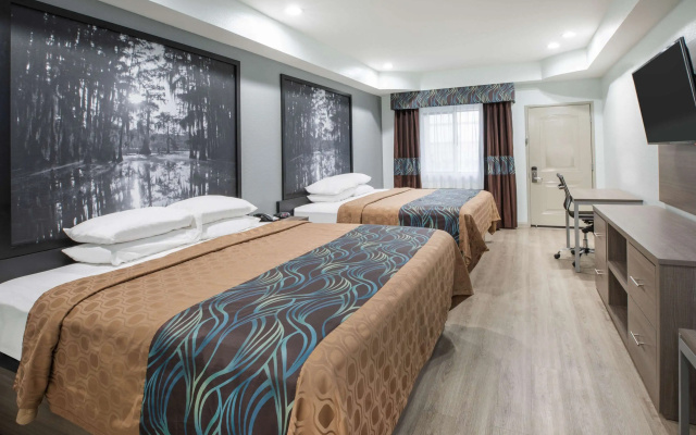 Super 8 by Wyndham Humble/Fallcreek/Houston