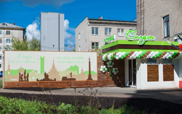 Гостиница Силуэт Ижевск вид на фасад