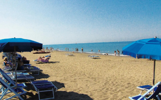 Happy Camp Camping Free Beach