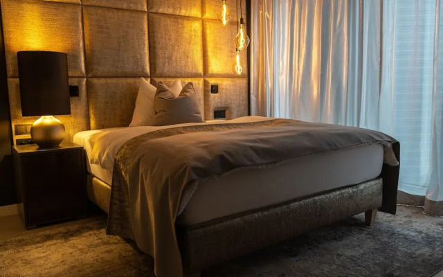 THE Newsha Signature Home