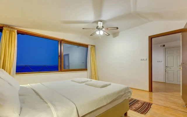 Assos Terrace Hotel