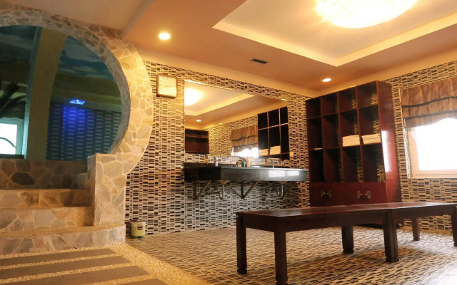 Level Hotel