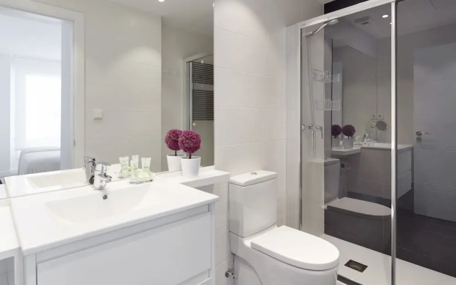 Gladys Attic Apartment by FeelFree Rentals