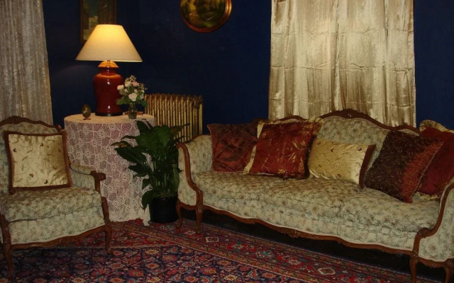 Montgomery Mansion Bed and Breakfast