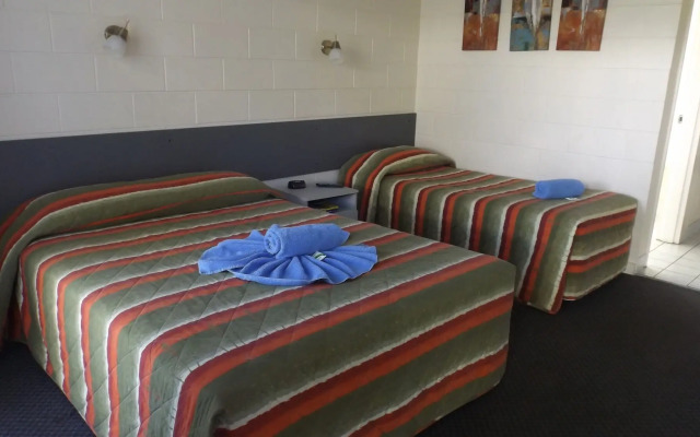 Central Point Motel