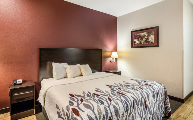 Red Roof Inn St Louis - Troy, IL