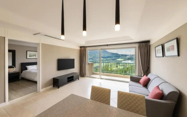 Oak Valley Resort
