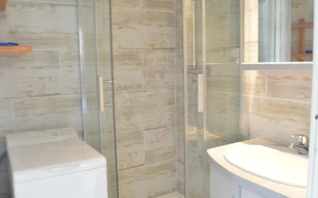 Appartement Le Grau-du-Roi, 2 pièces, 6 personnes - FR-1-250-105