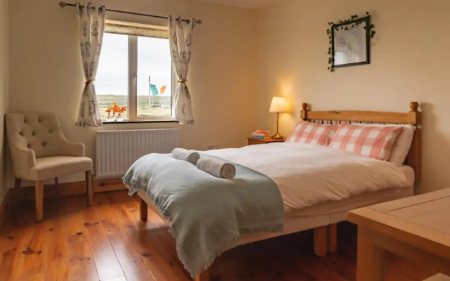Aran Walkers Lodge (Adults Only)
