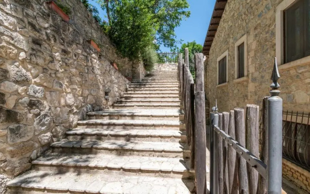 Borgo Majella by Typney