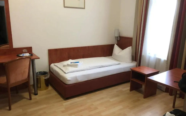 Hotel Pension am Ledermuseum