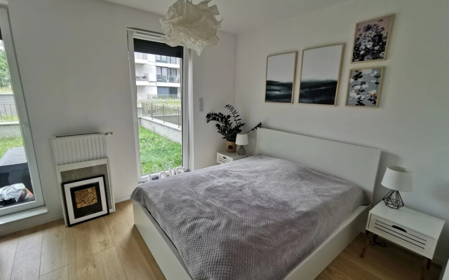 WS Lovely Garden&Parking Apartment