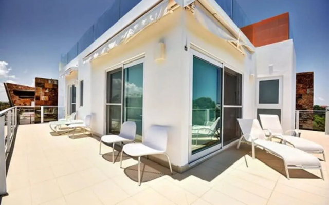 Via 38 PH Fuego by Realty Group